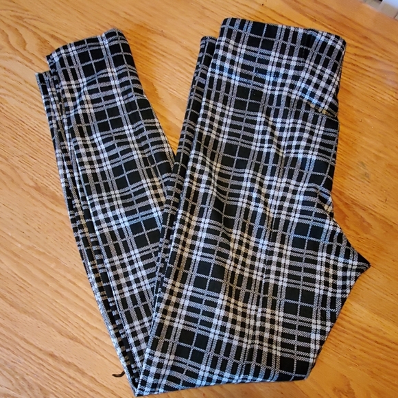 Paisley Raye pixie pants - Picture 2 of 4